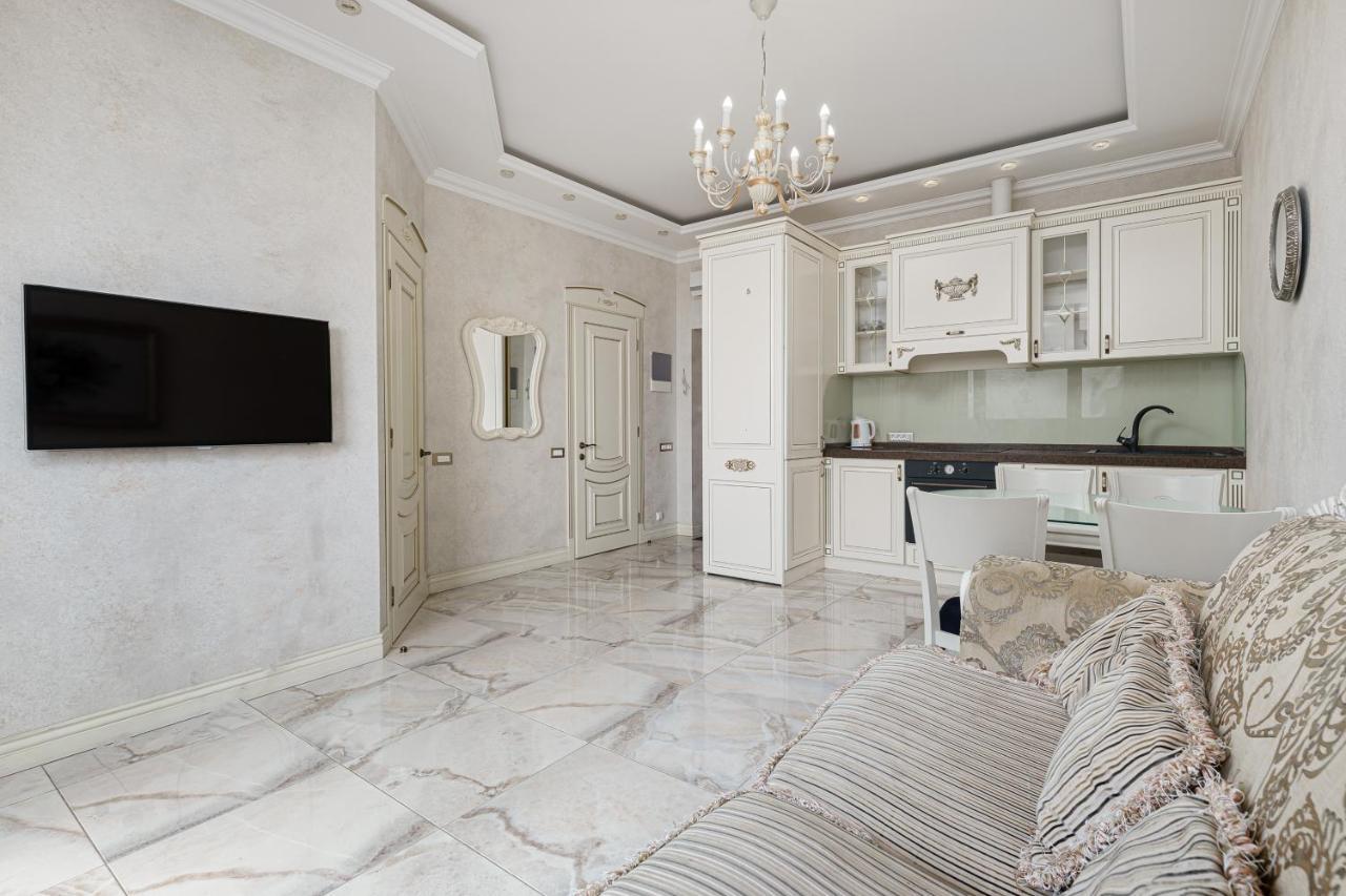 Greek Street Deluxe Apartment Odesa Exterior photo